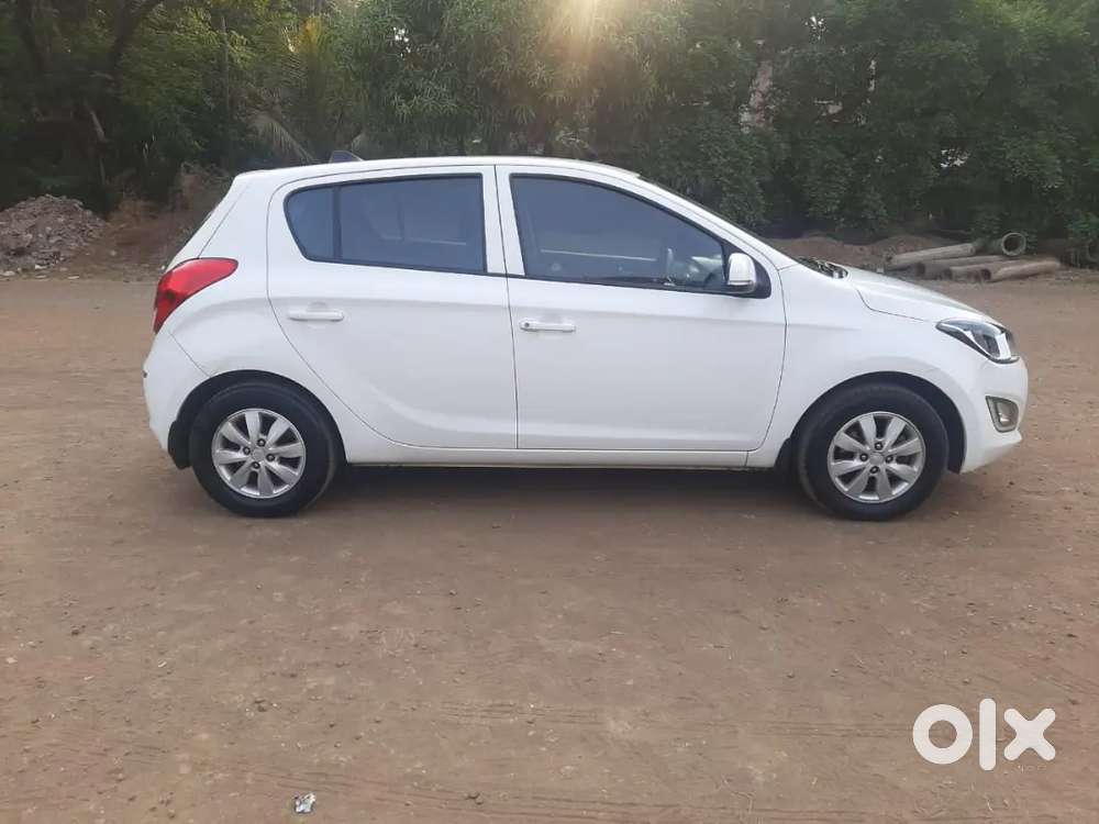 Hyundai I20 Crdi Sportz 2013/ Mh09/