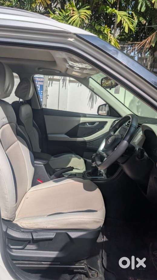 Hyundai Creta Sx Petrol Mt, 2022, Petrol