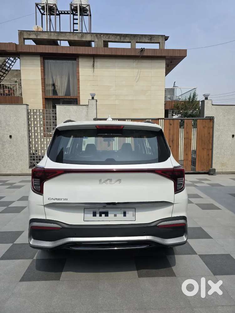 Kia Carens 2024 Model White Color Brand New Condition