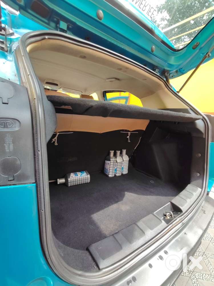 Tata Nexon Petrol 2018