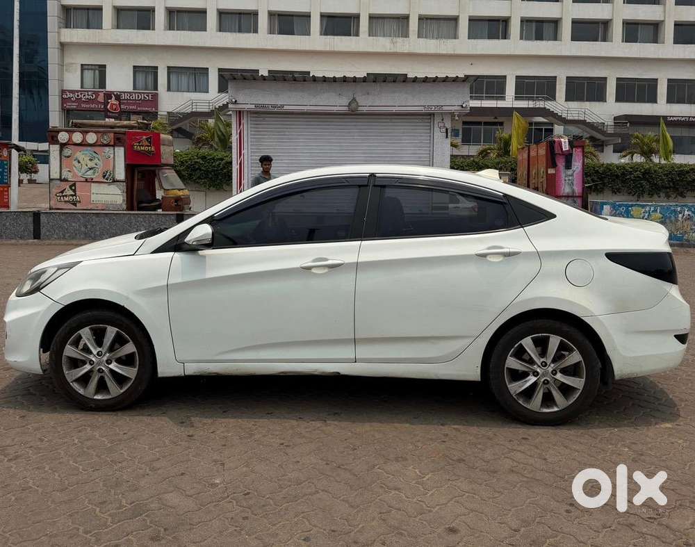 Hyundai Car 2012 Manual