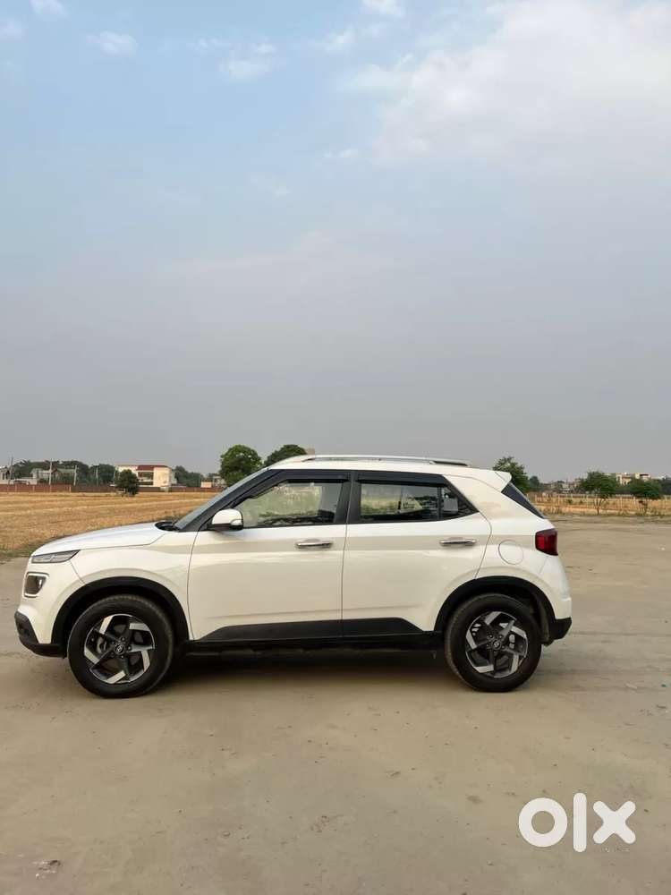 Hyundai Venue Sx Plus Turbo Dct, 2019, Petrol