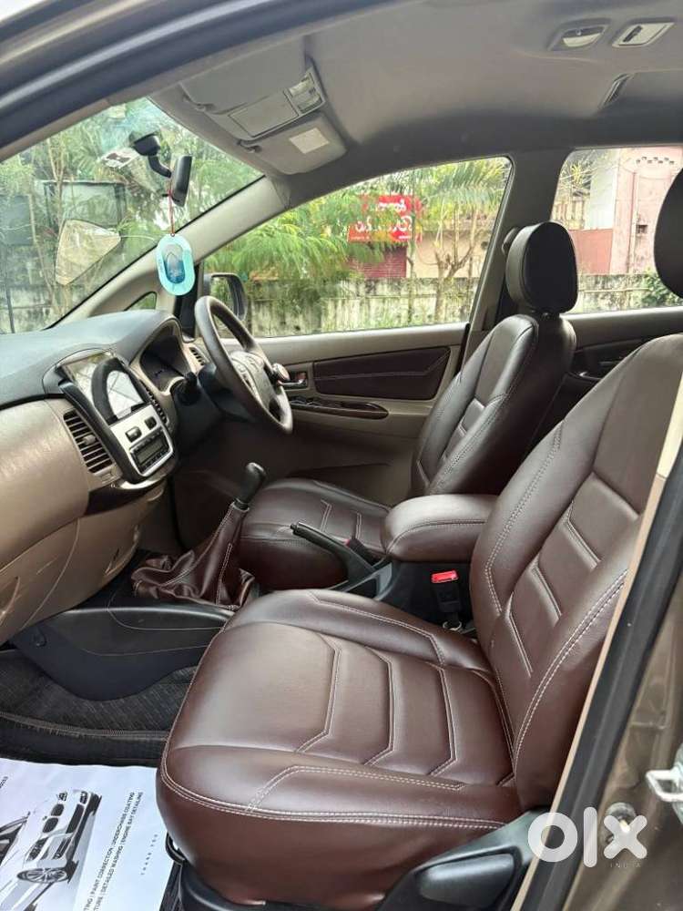 Toyota Innova [2013-2016] 2.5 V Diesel 7 Str, 2015, Diesel