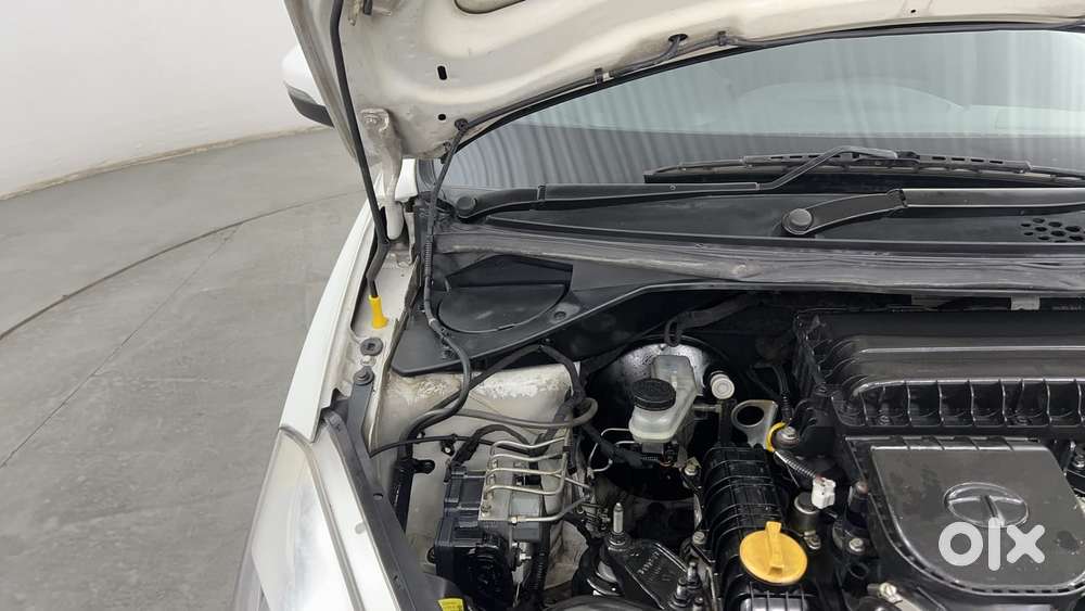Tata Tiago Xza, 2018, Petrol
