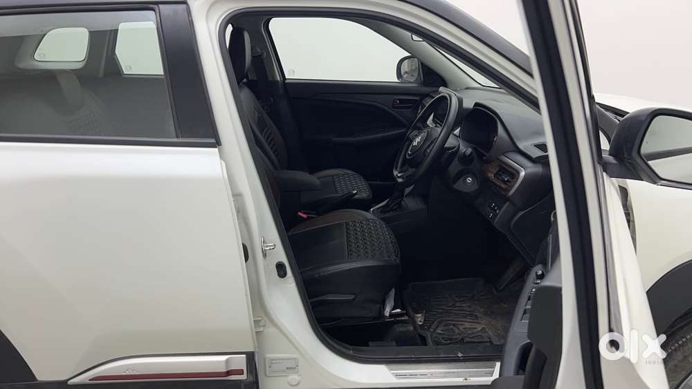 Maruti Suzuki Brezza Vxi At, 2024, Petrol
