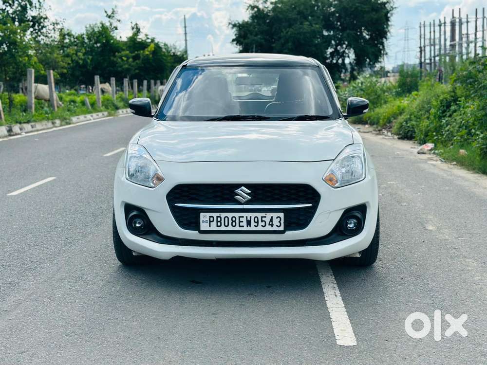 Maruti Suzuki Swift Vxi + Manual, 2022, Petrol