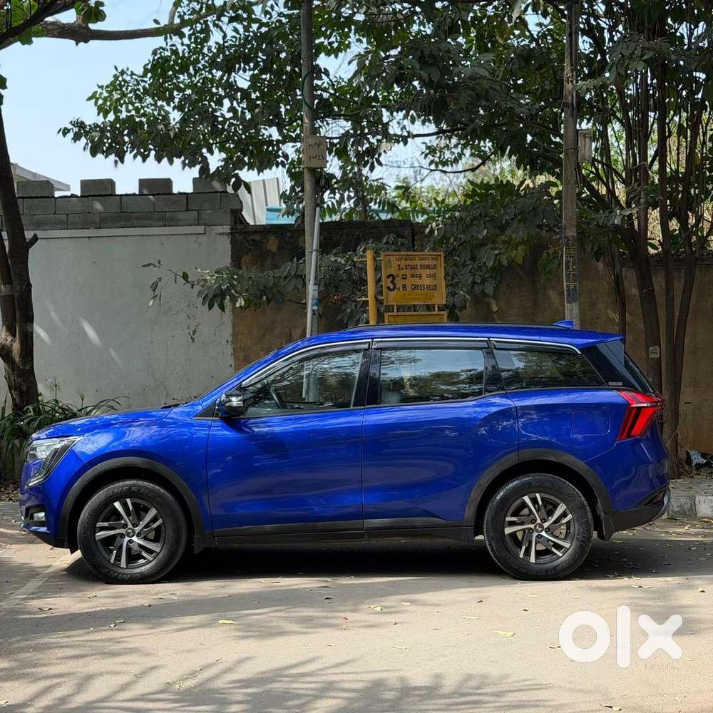 2024 Mahindra Xuv 700 Diesel Manual - 5 Seater