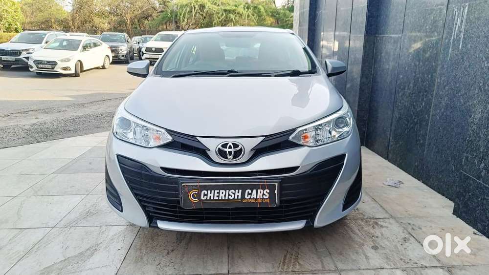 Toyota Yaris J Cvt, 2019, Petrol
