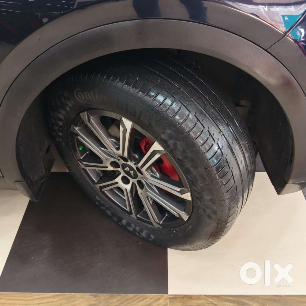 Mahindra Xuv700 2.2 Ax 7 Diesel Mt Luxury Pack Str, 2023, Diesel