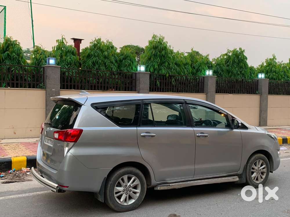 Toyota Innova Crysta 2.7 Gx Mt, 2016, Cng & Hybrids