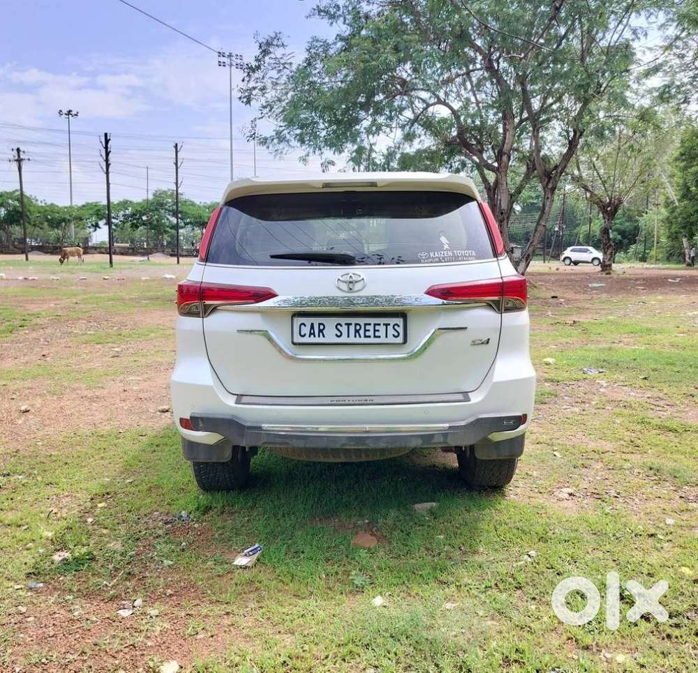 Toyota Fortuner 4x2 At 2.8 Diesel, 2020, Diesel