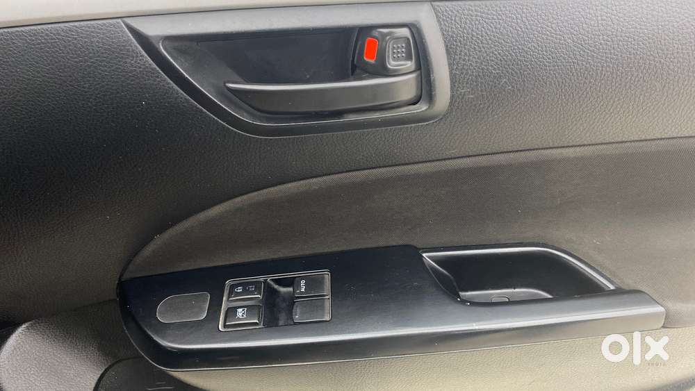 Maruti Suzuki Swift 1.2 Lxi (o), 2017, Petrol