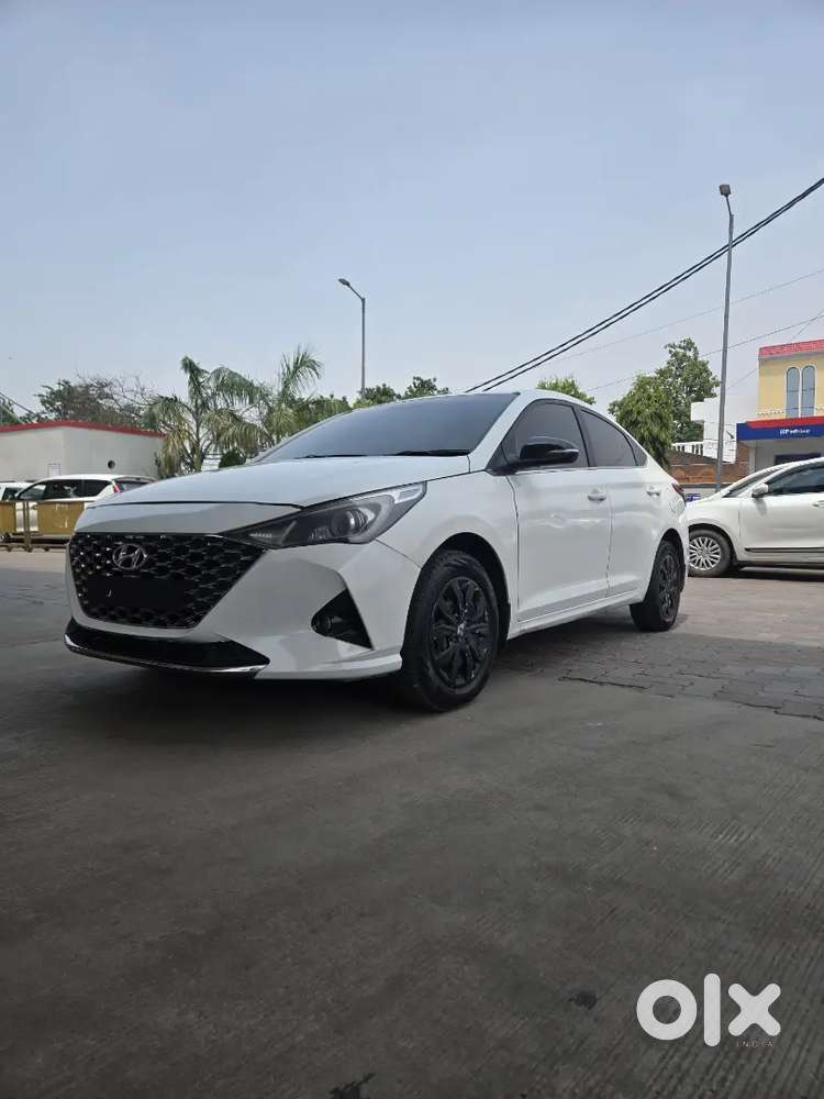 Hyundai Verna 2018 Diesel 73500 Km Driven