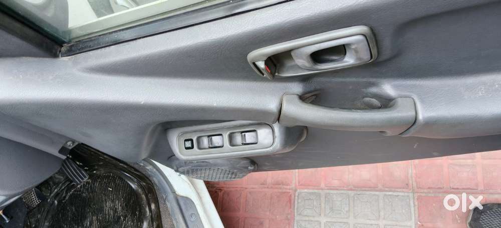 Maruti Suzuki Zen Estilo Petrol Automatic 2002
