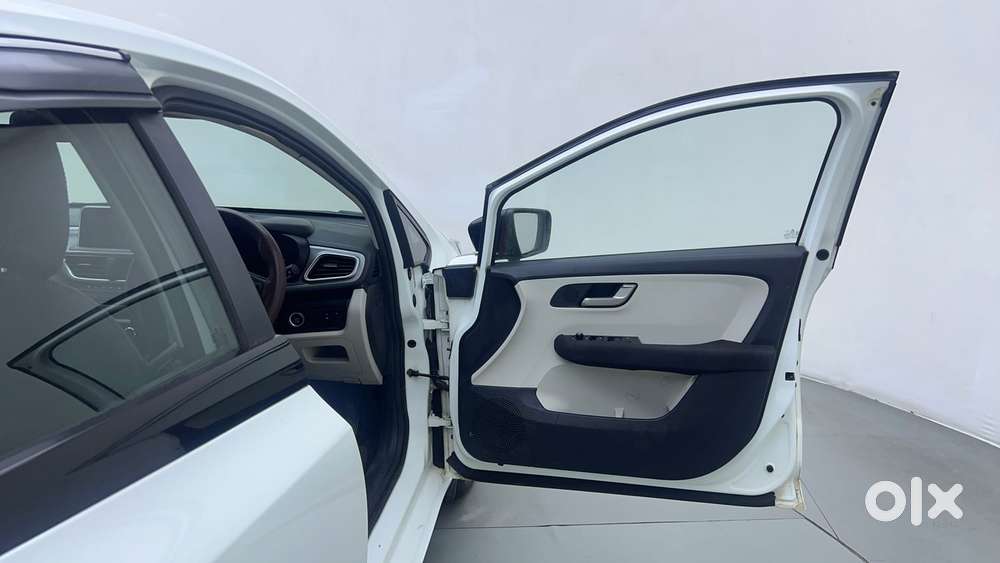 Tata Altroz Xz Plus (s) Diesel, 2023, Diesel