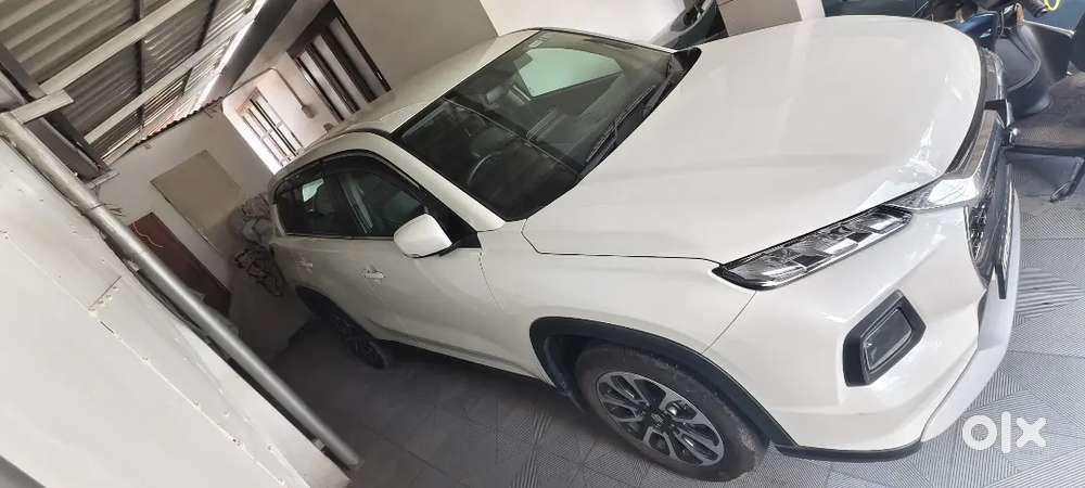 Maruti Suzuki Grand Vitara 2023 Petrol Well Maintained