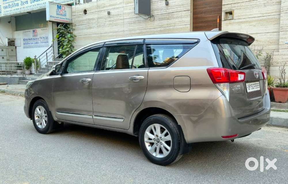 Toyota Innova Crysta 2.8 Zx At 7 Seater, 2017, Diesel