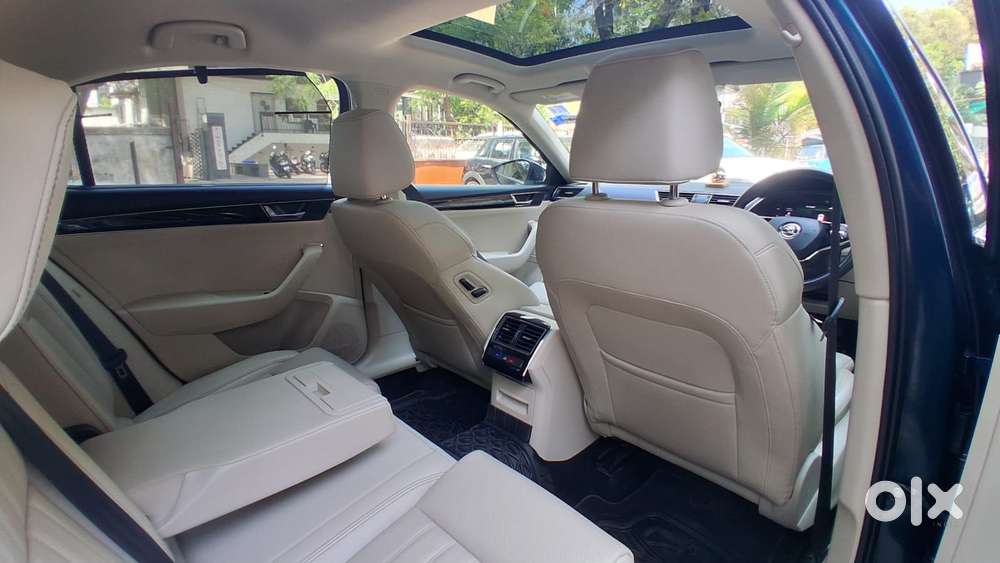 Skoda Superb 2.0 L&k Tsi At, 2022, Petrol