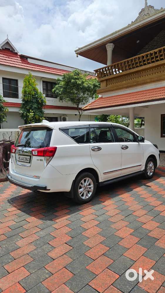 Toyota Innova Crysta 2.8 Gx At, 2018, Diesel