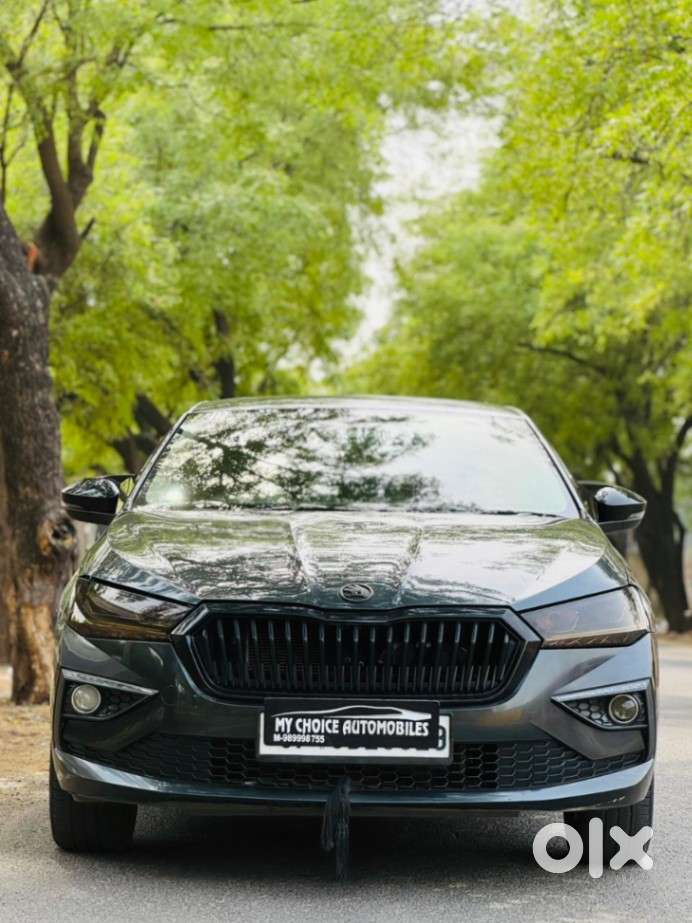 Skoda Slavia 1.0 Tsi Style At, 2023, Petrol