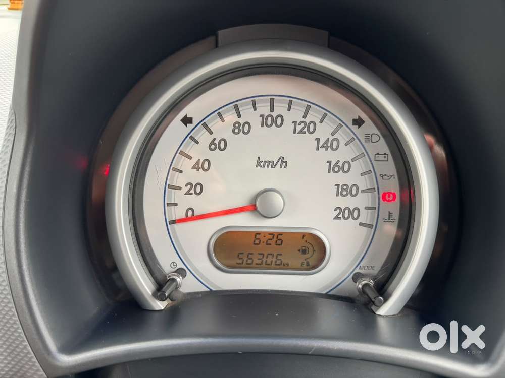 Maruti Suzuki Ritz Vxi, 2012, Petrol