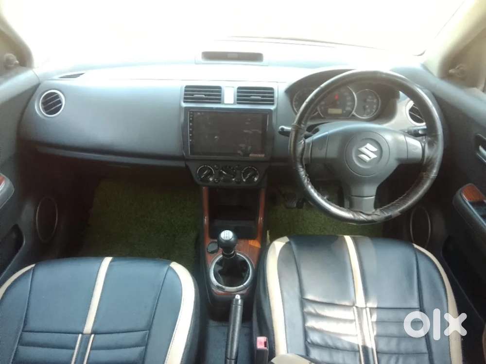 Maruti Suzuki Swift Vxi, 2011, Petrol