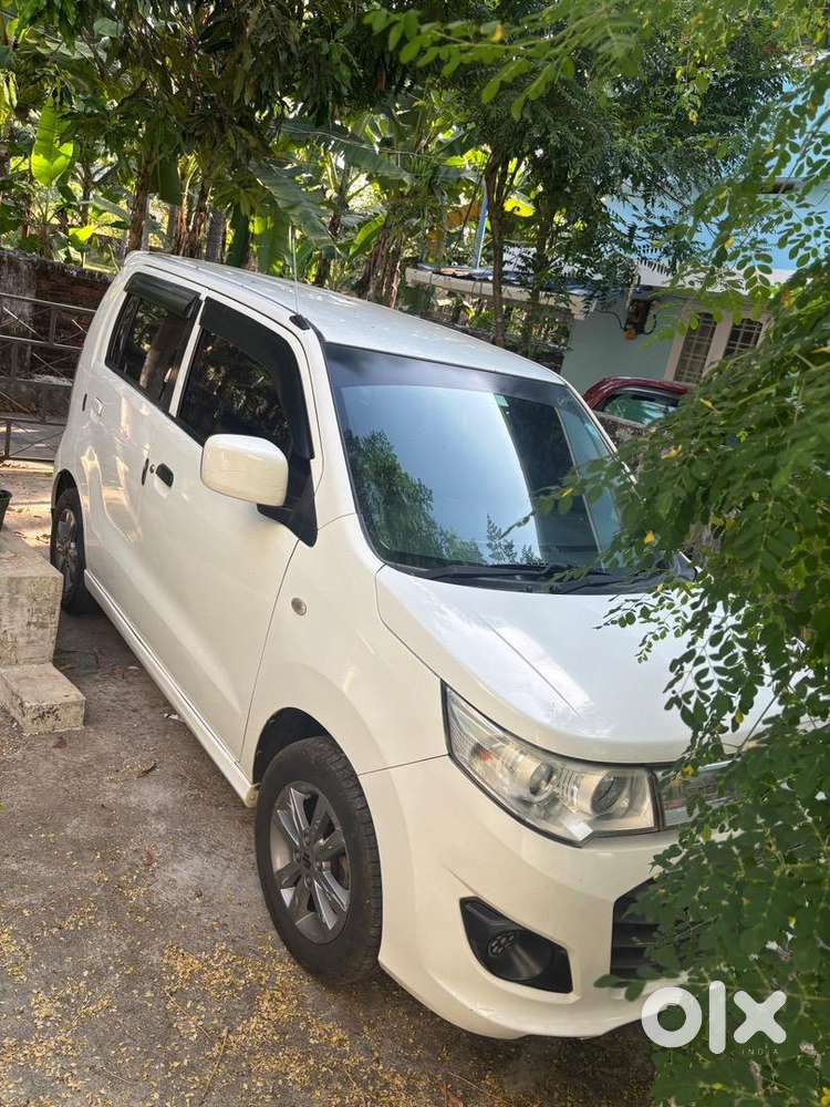 Maruti Suzuki Wagon R Stingray 2015 Petrol Well Maintained