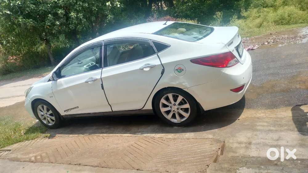 Hyundai Verna Fluidic 2012