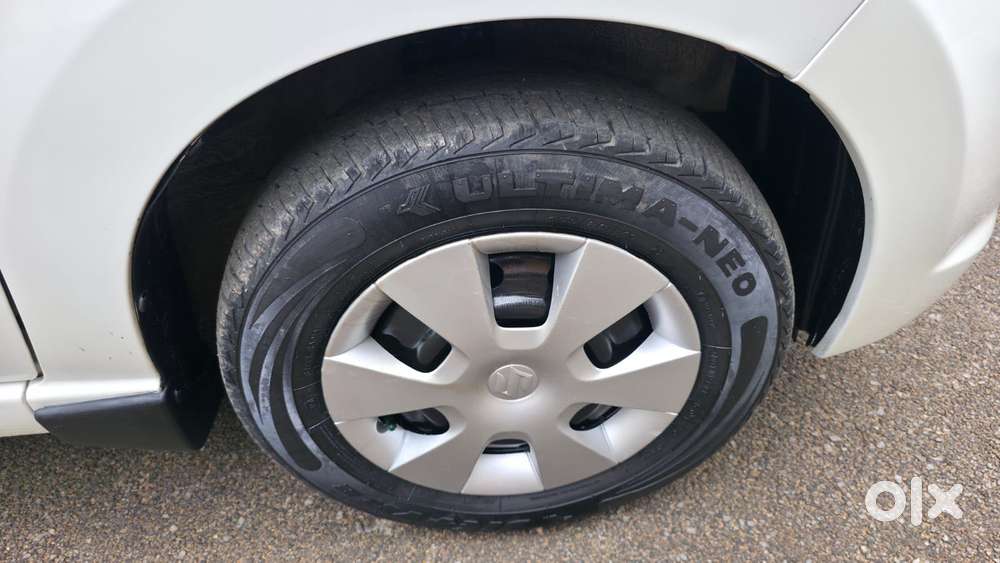 Maruti Suzuki A-star 1.0 Vxi (abs) At, 2013, Petrol