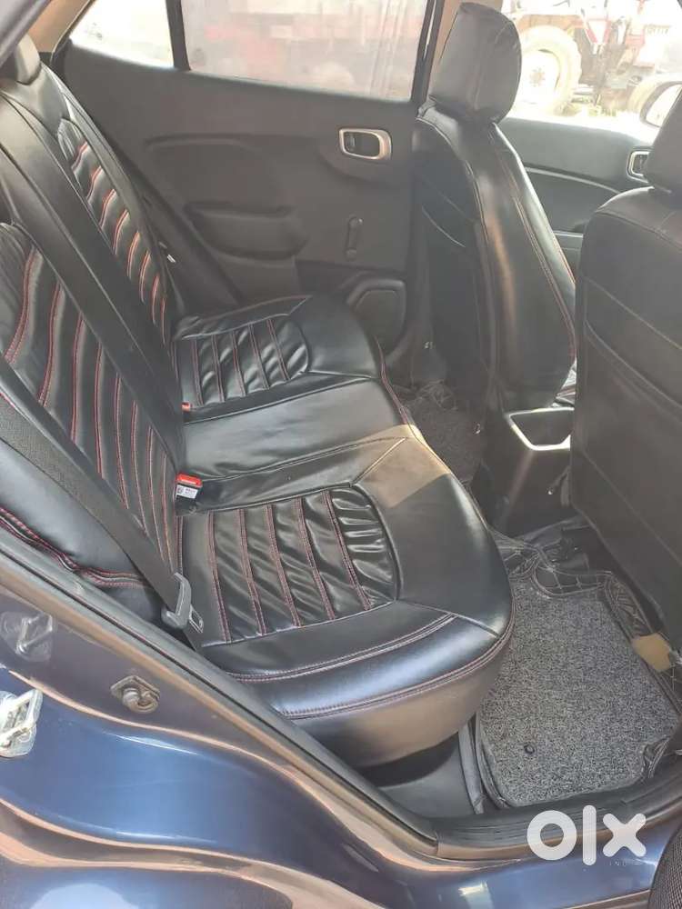 Hyundai Venue Petrol 2021