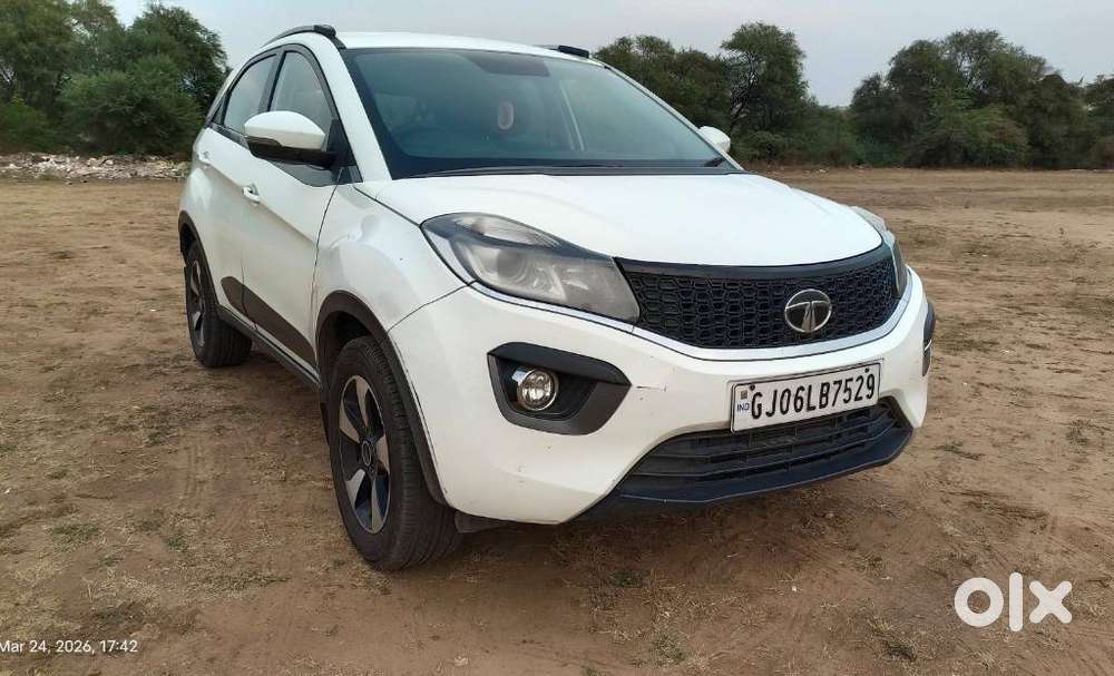 Tata Nexon Xz Plus (hs), 2017