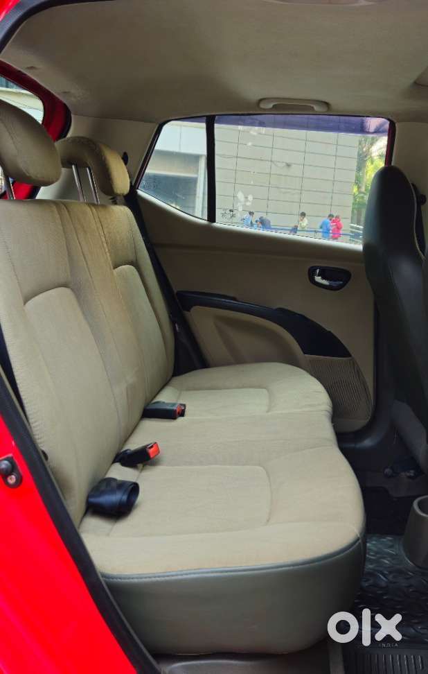 Hyundai I10 Asta Sunroof At, 2011, Petrol