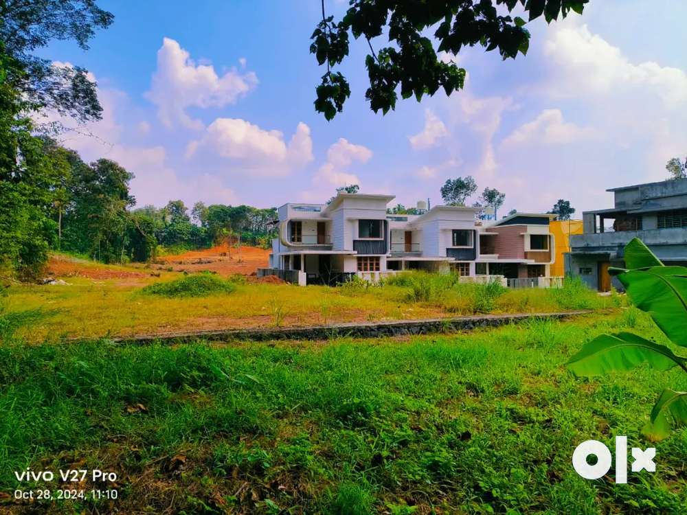 Cent House Plot Land For Sale At Pallikkara Peringala Lands