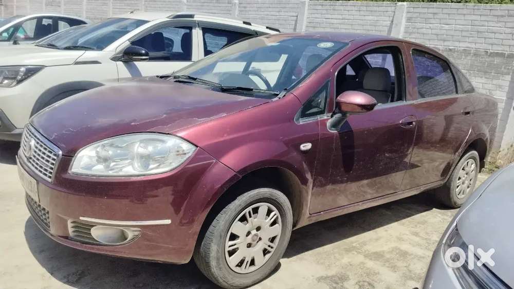 Fiat Linea Classic Ac Ps Pw Alloys .2015 Diesel 112000 Km Driven