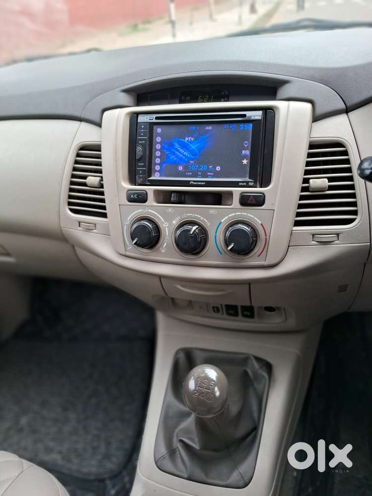 Toyota Innova 2.5 G (diesel) 8 Seater, 2014, Diesel