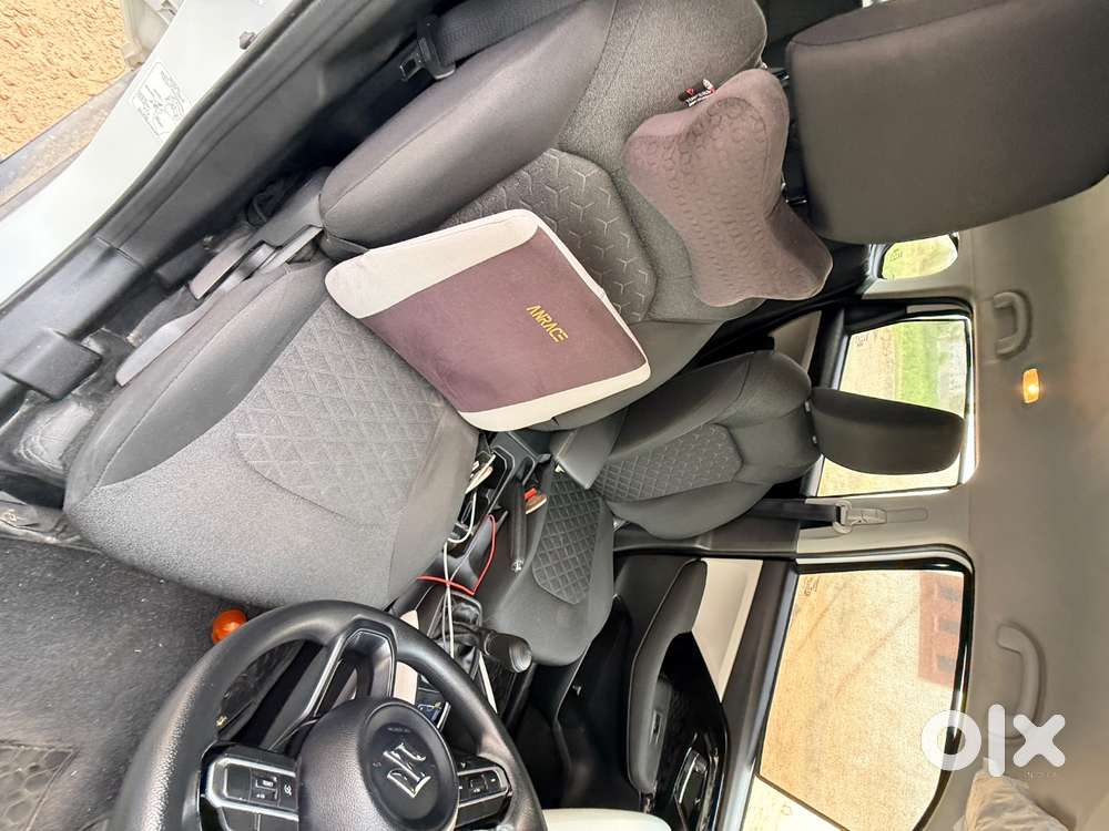 Maruti Suzuki Victoris 2026 15000 Km Driven