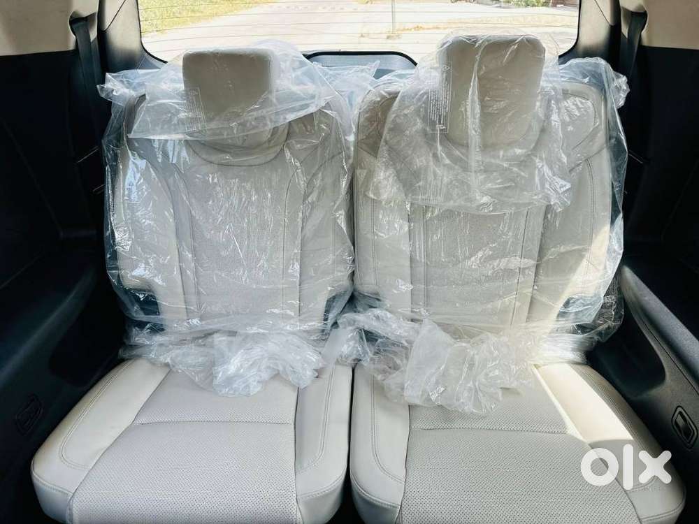 Mahindra Xuv700 2.2 Ax 7 Diesel At Str, 2024, Diesel