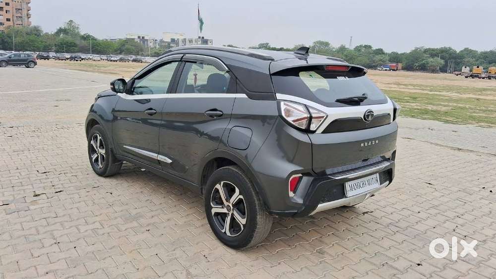 Tata Nexon, 2022, Petrol