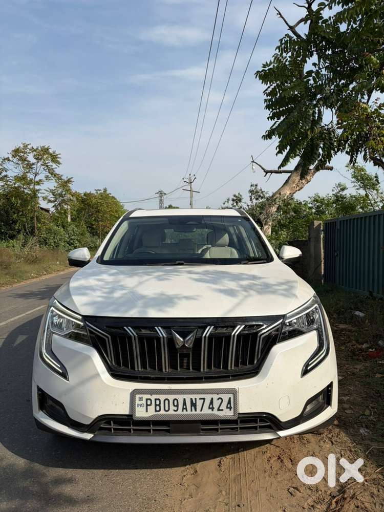 Mahindra Xuv700 2023 Diesel Well Maintained