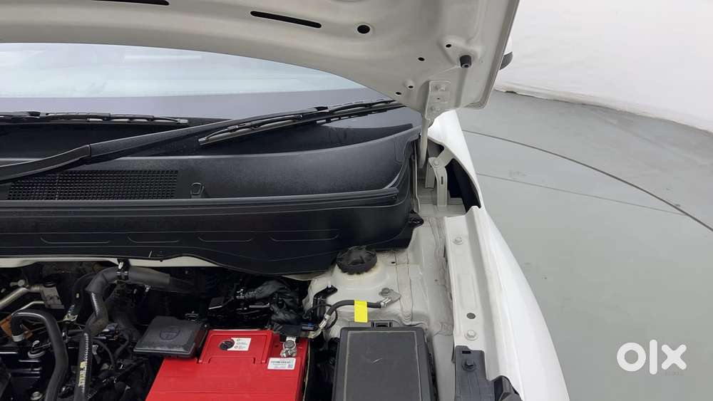 Hyundai Venue 1.2 S (o), 2024, Petrol