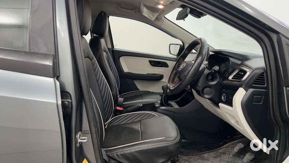 Tata Altroz 1.2 Xt, 2023, Petrol