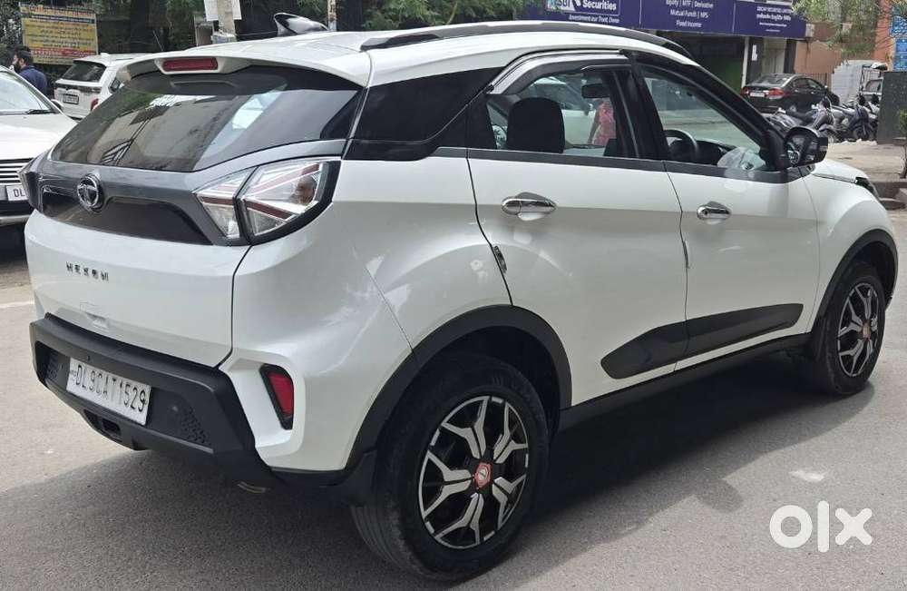 Tata Nexon 1.2 Revotron Xm (s), 2020, Petrol