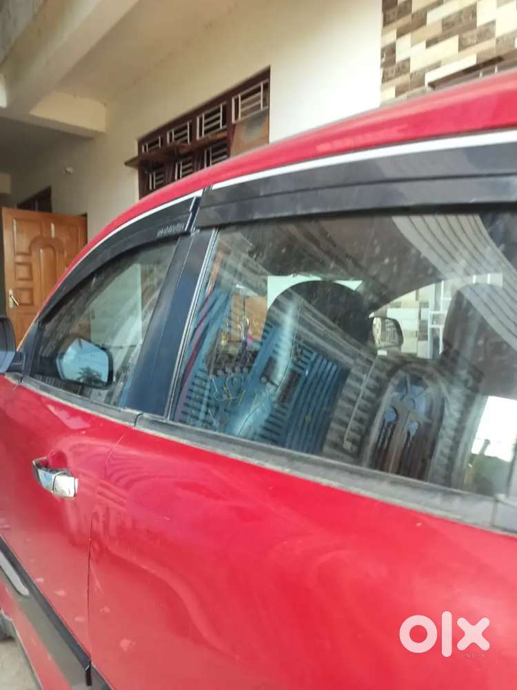 Mahindra Kuv100 Nxt 2017 Petrol 75000 Km Driven