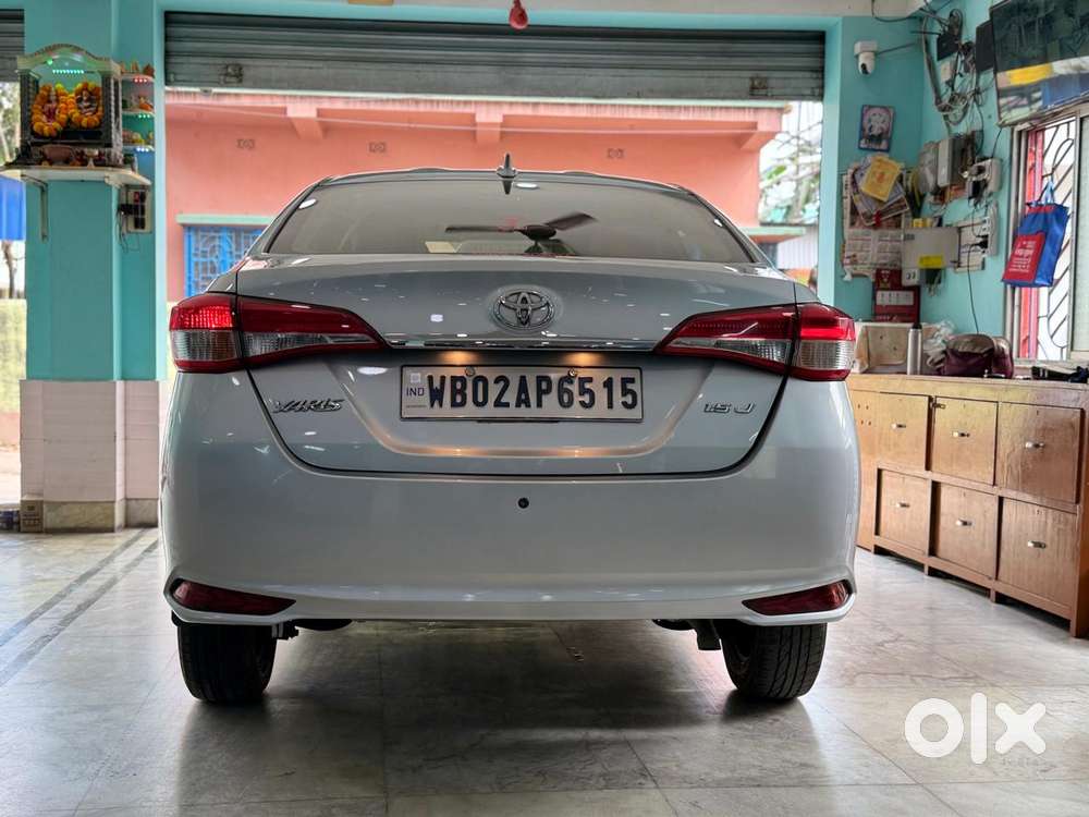 Toyota Yaris J Cvt, 2019, Petrol