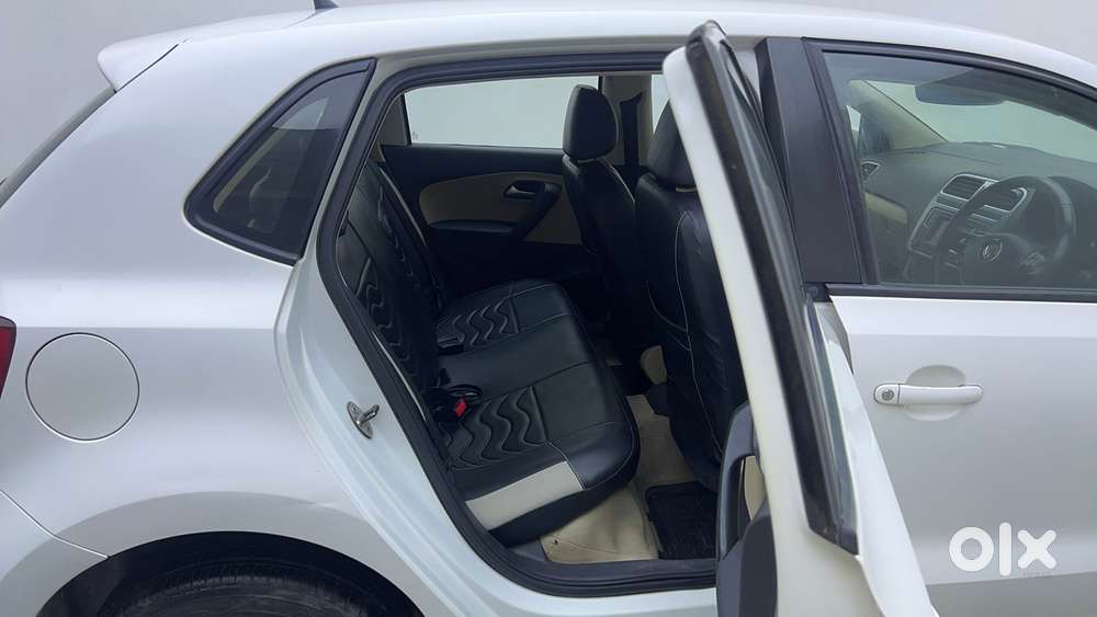 Volkswagen Polo Petrol Highline 1.2l, 2016, Petrol