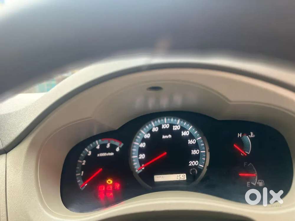 Toyota Innova Diesel 2012 8 Str
