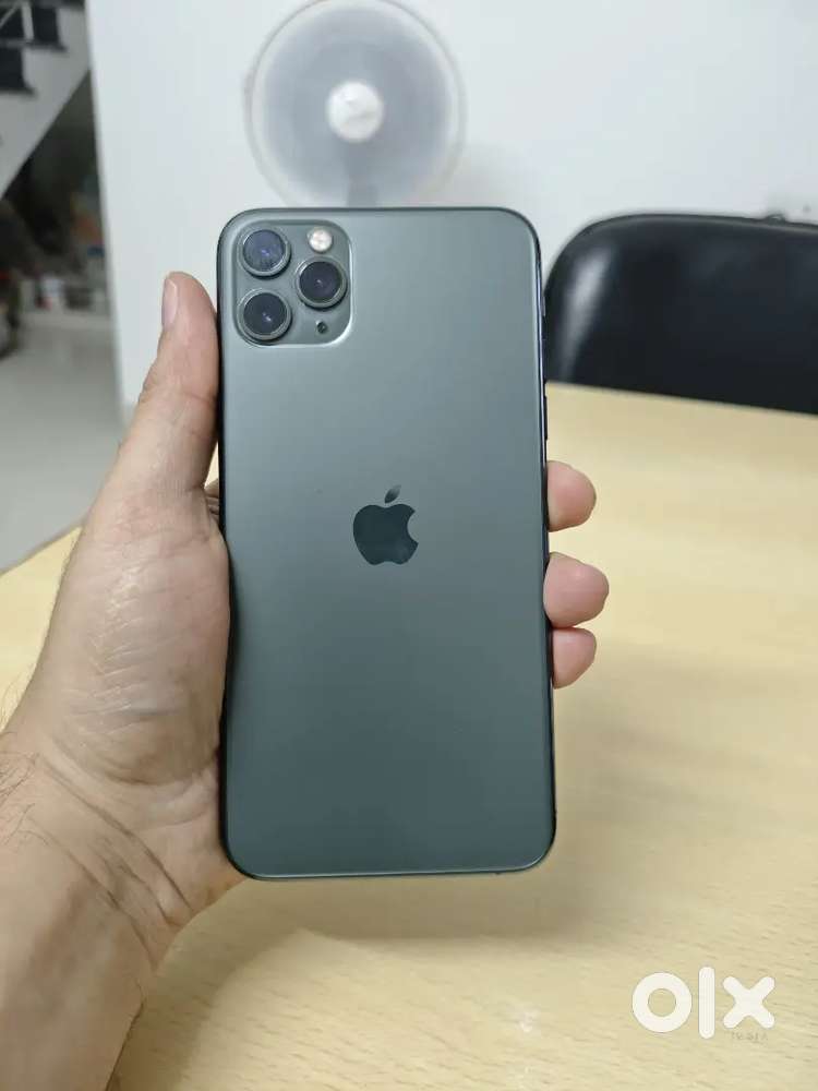 IPhone 11 pro max in excellent condition
