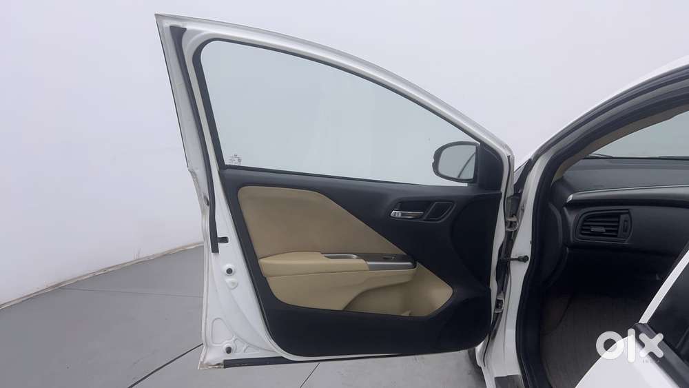Honda City I-vtec S, 2015, Petrol