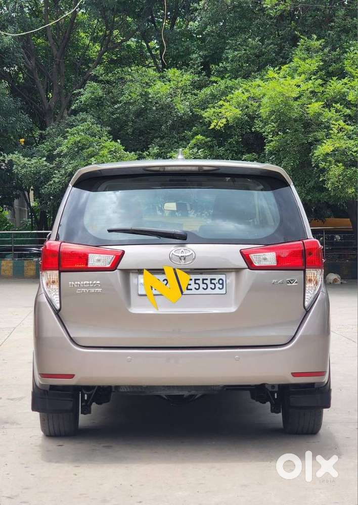 Toyota Innova Crysta 2.4 V 7 Str, 2017, Diesel