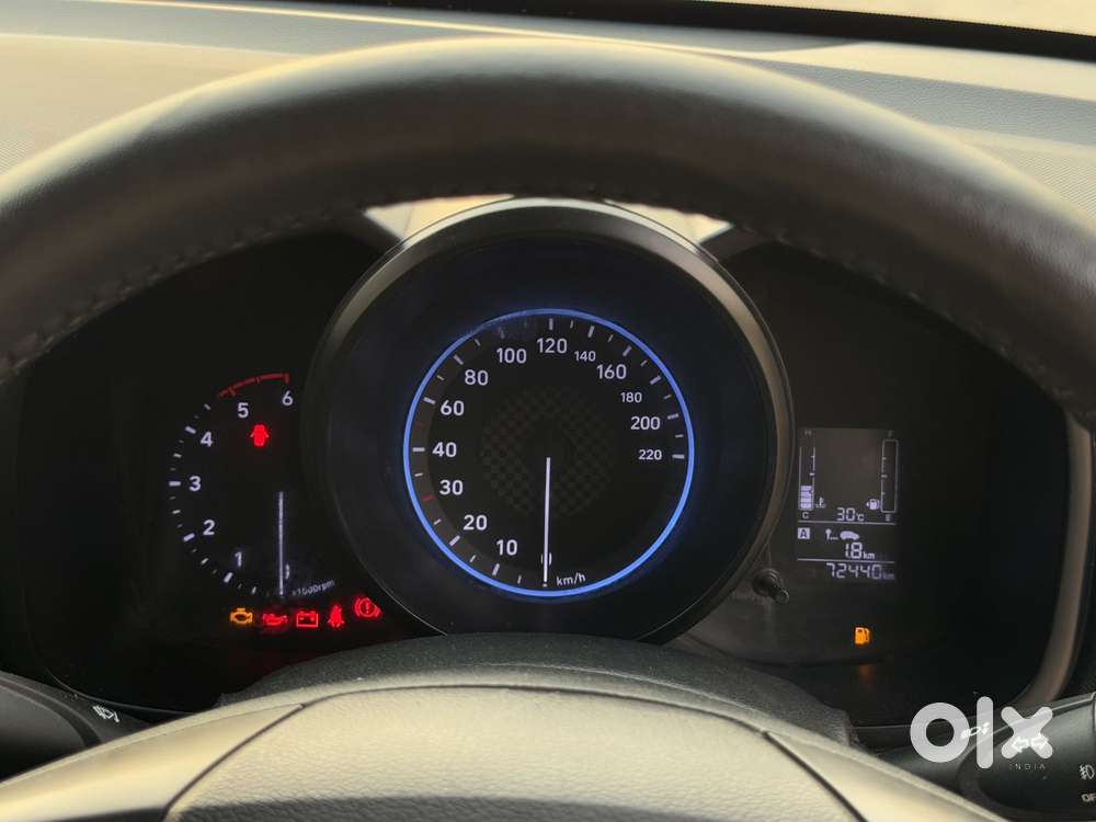 Hyundai Venue Sx Dual Tone Diesel, 2022, Diesel